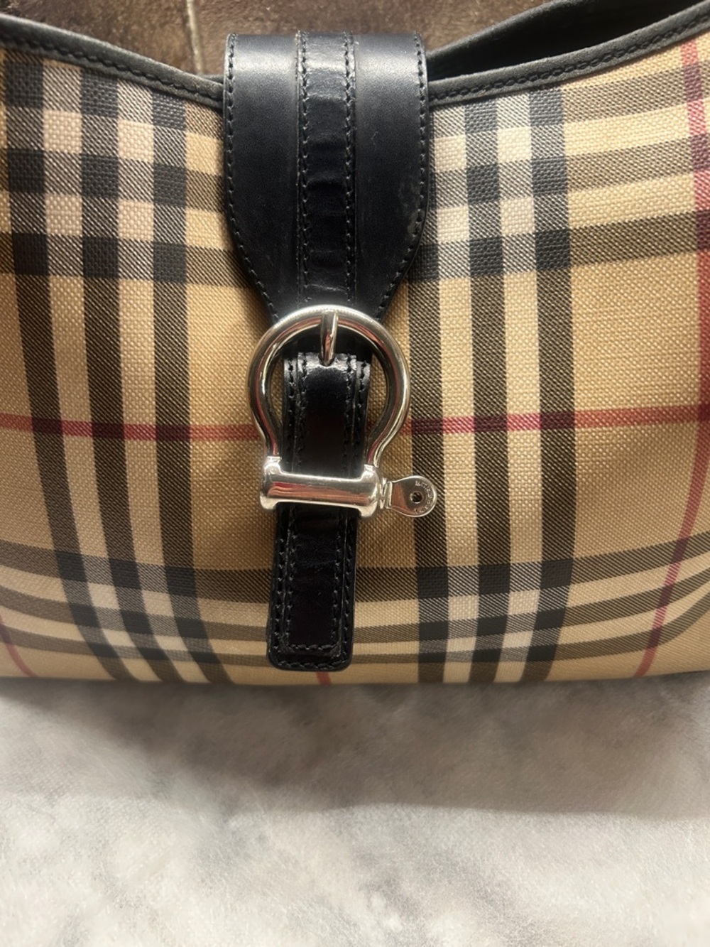 Burberry Vintage Beige Nova Check Canvas Shoulder Bag with Black Leather Trim - Picture 2 of 15